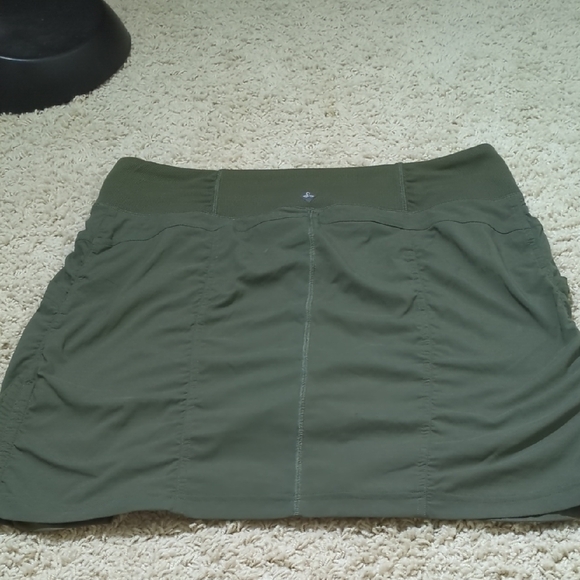 Prana Green Skort for Casual Wear - Picture 4 of 4